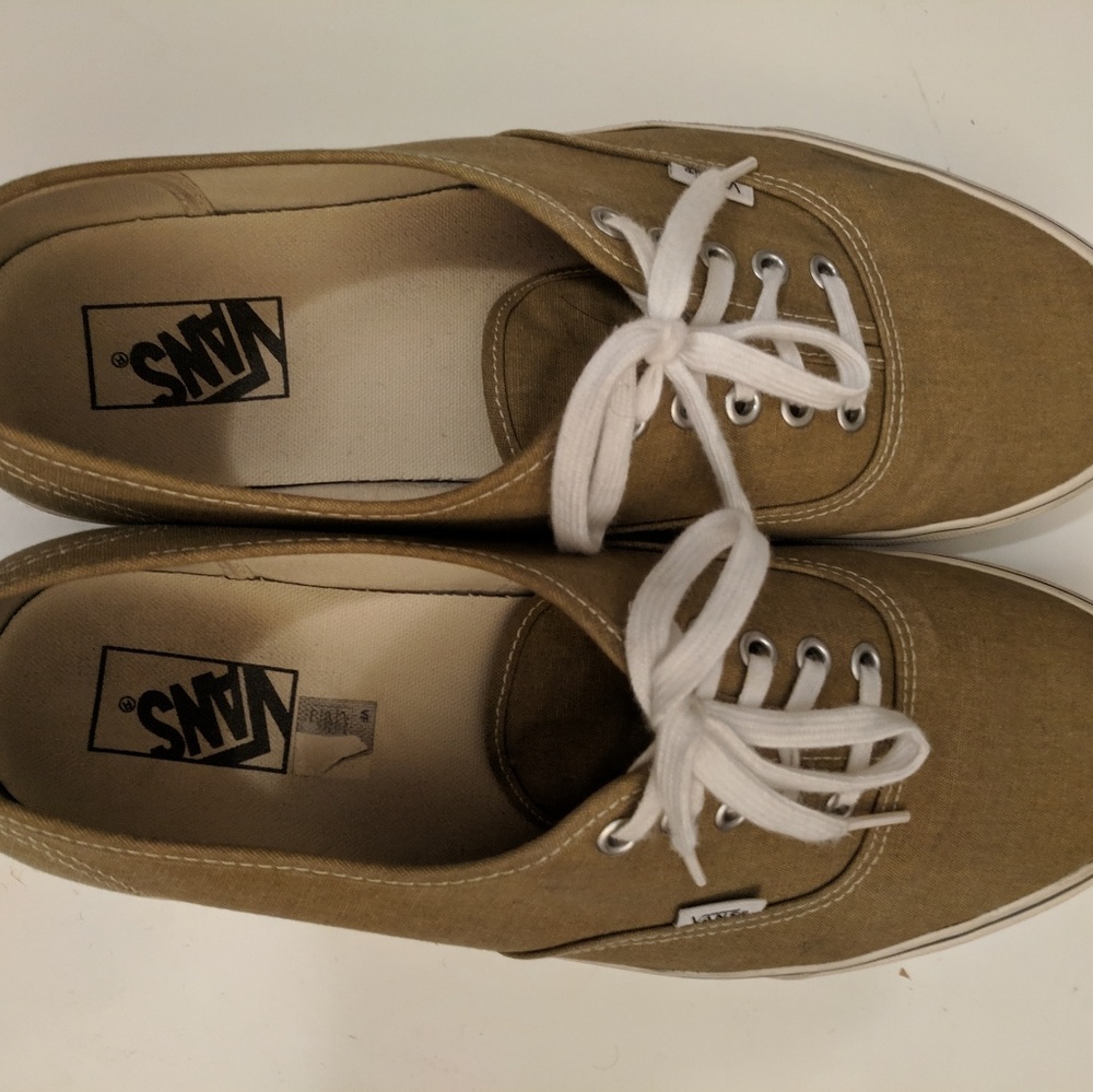 Vans Authentic in Olive/khaki canvas size 12